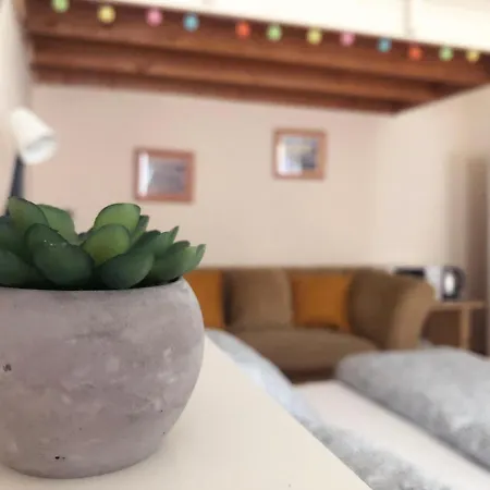 V57 Oktogon Apartment