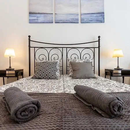 Lovely Close To Synagogue And Szimpla Garden Apartment Budapest