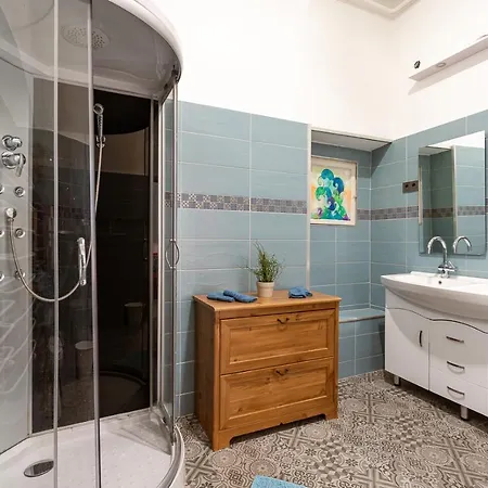 Apartment Lovely Close To Synagogue And Szimpla Garden
