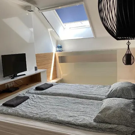 Appartement Modern 2 Bedrooms Penthouse In Gozsdu Court Boedapest