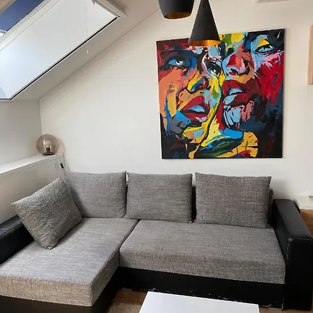 Modern 2 Bedrooms Penthouse In Gozsdu Court Appartement