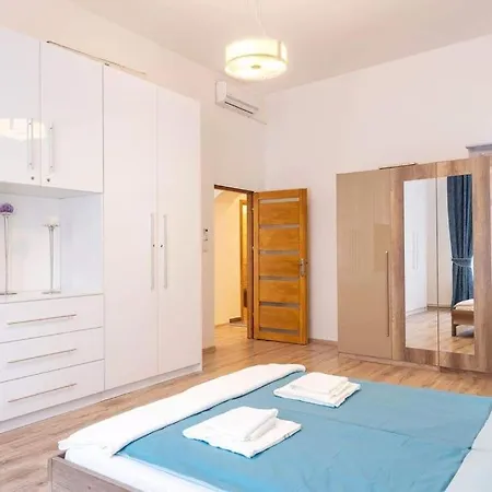 Blue Diamond Apartament