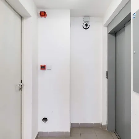 Appartement Sunny And Penthouse With Private Garage Boedapest