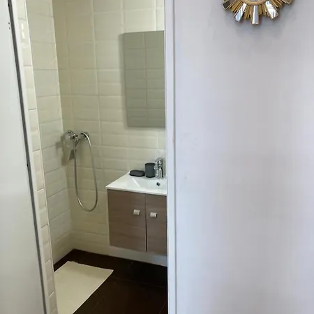 Roland Downtown - Keleti Apartmán *