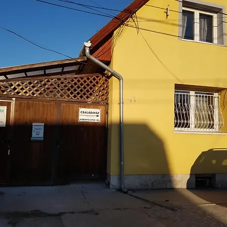 Csaladi Haz Privat bolig