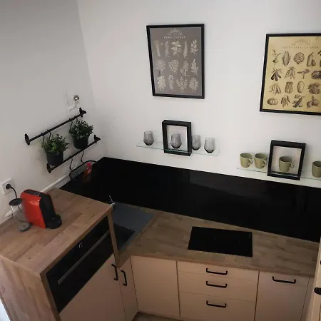 Gallery With A/c Apartment *