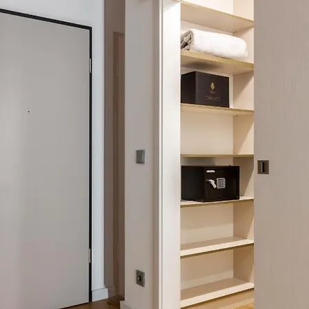شقة فندقية Emerald Luxury Downtown With Free Sauna & Gym *