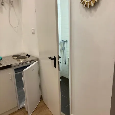 Roland Downtown - Keleti Apartment