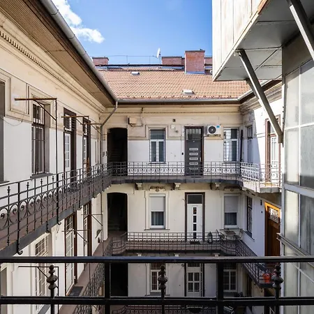 Apartament Galaxy Cube *