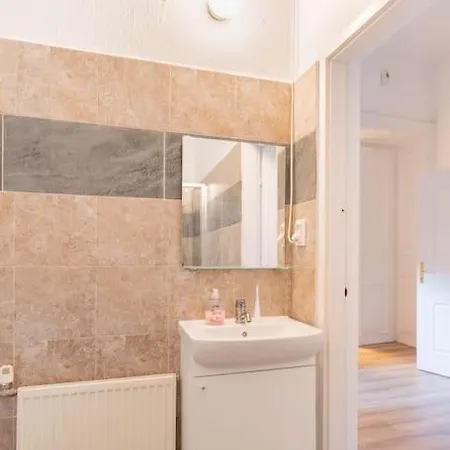 Apartment Queen Erzsebet *