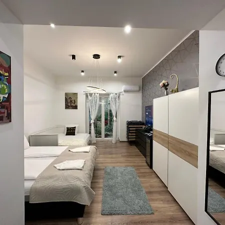 Garden Apartman Apartman *
