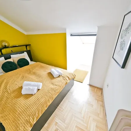 Dob Duplex Apartment Budapest