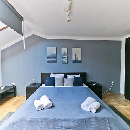 Dob Duplex Apartment Budapest