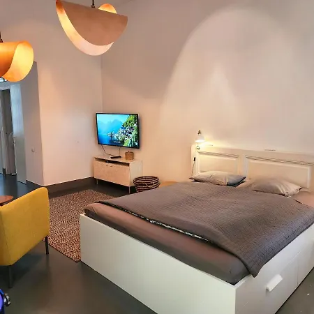Apartment Stylish Art - Wifi & Great Location *