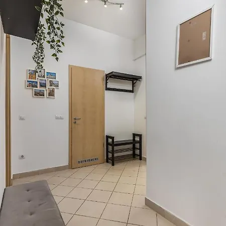 Apartment Cosy 1 Bedroom In Gozsdu Court