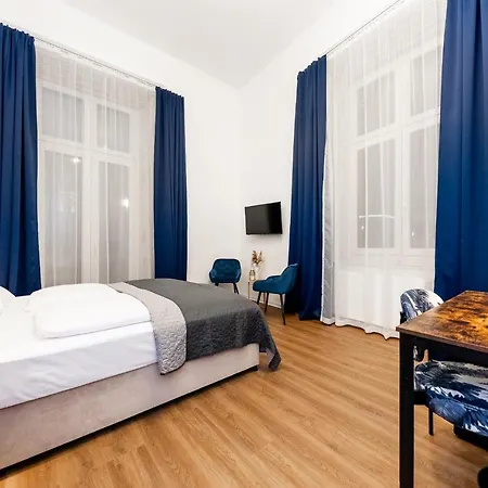 Adagio Downtown Hotel 3*