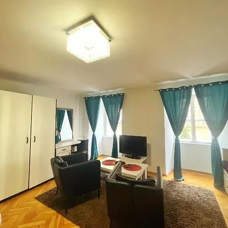 Elegancy Btwn Parliament/basilica/danube Apartment