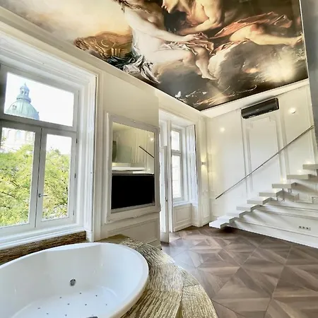 Top Luxury Suites Apartment *