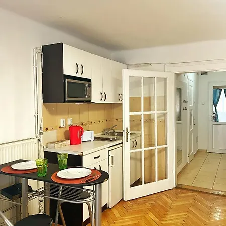 Elegancy Btwn Parliament/basilica/danube Apartment *