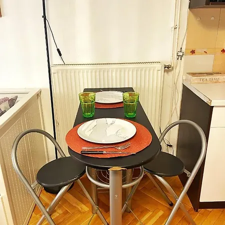 Apartment Elegancy Btwn Parliament/basilica/danube Budapest