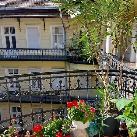 K89: Designer Budapest