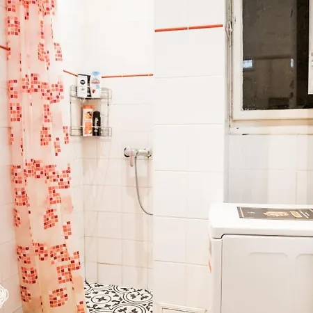 Stylish And Spacious ! Location Kazincy Netflix * Budapest