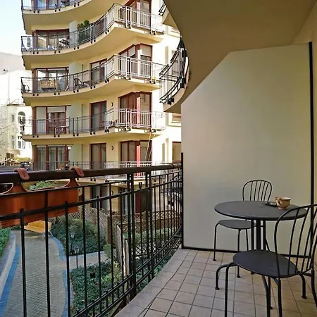 Kiraly Court #free Parking Apartment