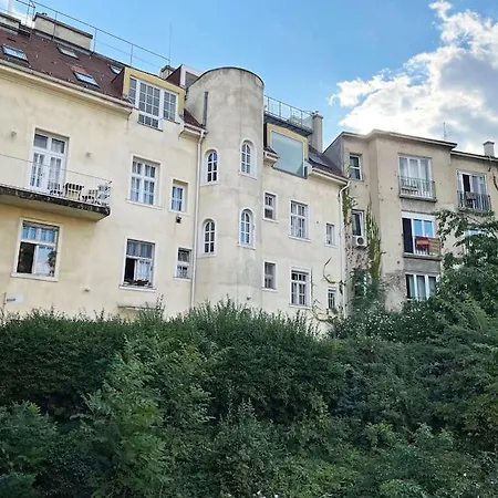 Buda Castle Toldy Apartment