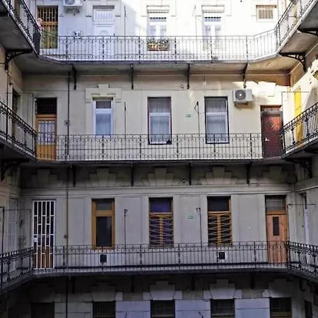 Apartment R69 *