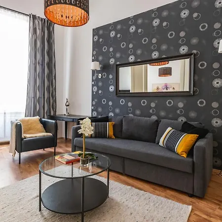 Apartment Deluxe Bella Next To The New York Cafe *