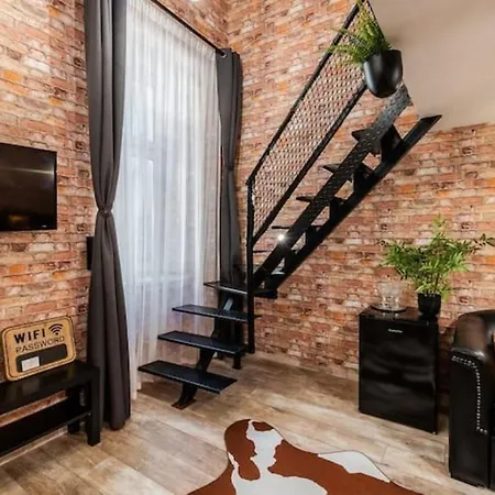 Very Stylish And Ac Apartment Budapest