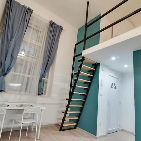 Helios Downtown Arthur Apartment