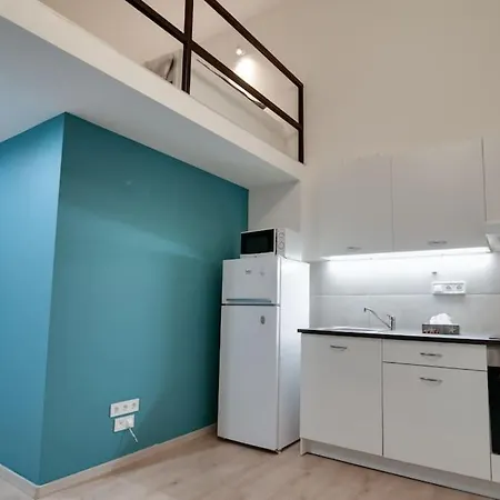 Helios Downtown Arthur Apartment