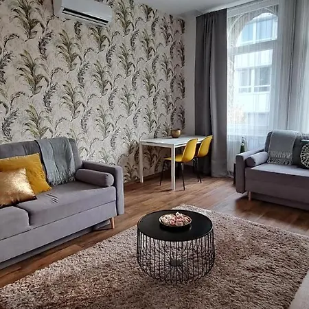 Pina Colada In The Party District Apartment