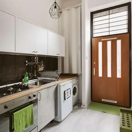 Bright And Cozy - Center Apartment *