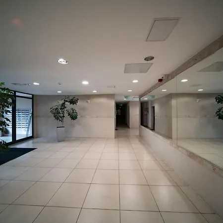 Free Parking Orange Apart. - 2ppl, Smarttv, Wifi+ * Budapest