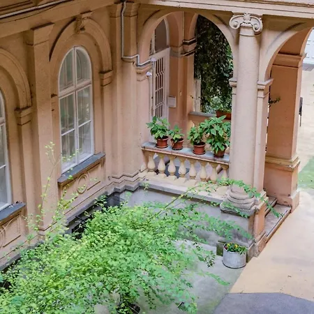 Oasis Budapest