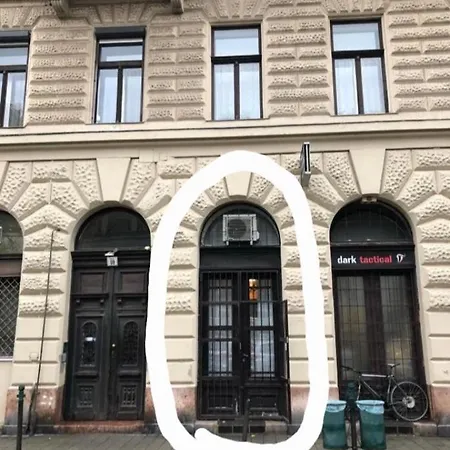 Nocleg ze śniadaniem 7dab Huszar Contactless Self Check-in *