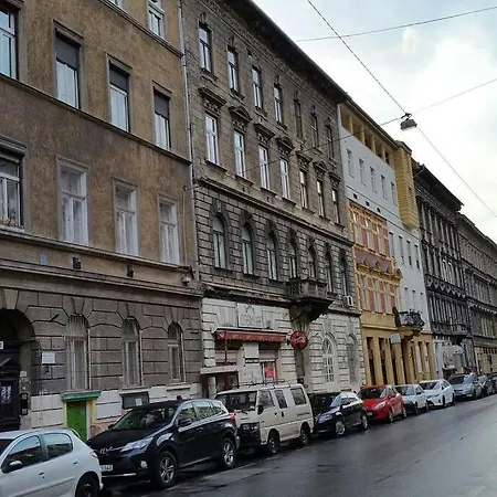 Sera's Place In My Lovely Appartamento