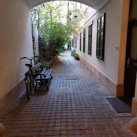 Happy In The Heart Of With 2 Apartmán