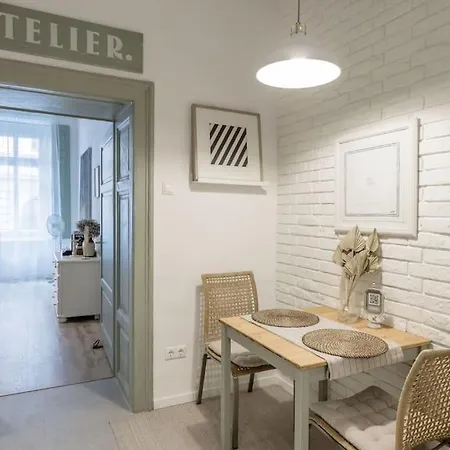 Atelier * Budapest