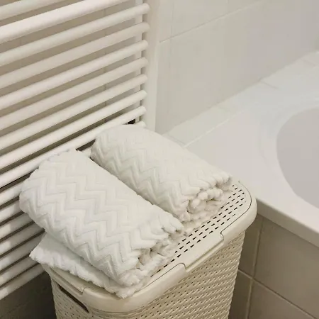 Santos 1214 Apartment *