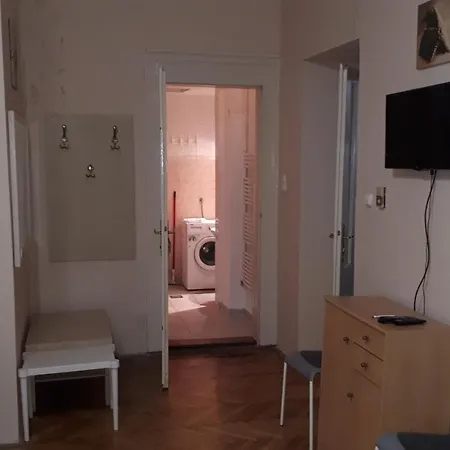Garibaldi Apartman * Budapest