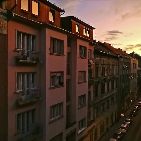 Apartment Bright And Cozy - Center *