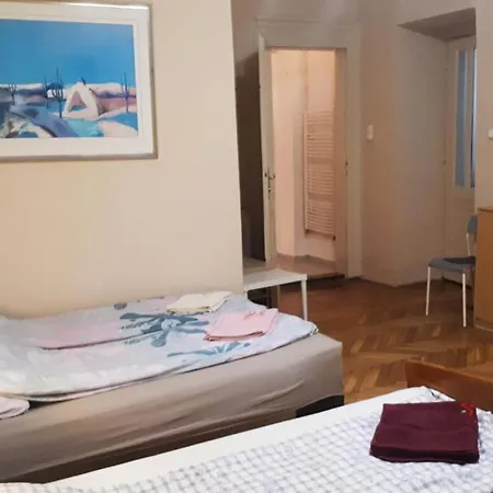 Garibaldi Apartman * Budapeszt