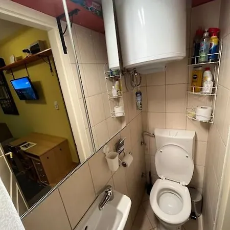 Tiny Private In Central Buda. Apartment