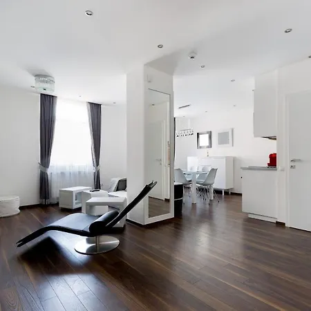 Appartamento Square 2 Bedrooms - Michaelides Voeroesmarty Square Residences