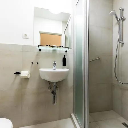 Adagio Downtown Hotell 3*