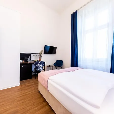 Hotell Adagio Downtown 3*
