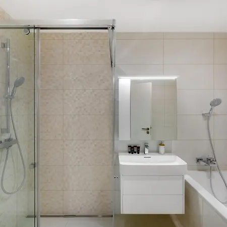 Emerald Downtown Luxury By Continental Group 2* Budapest